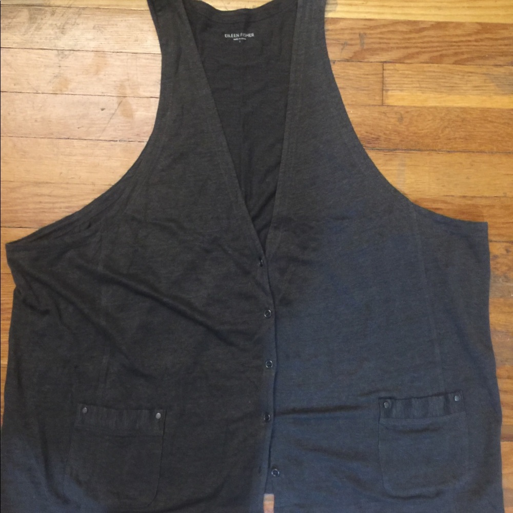 Eileen Fisher button down vest with pockets Large